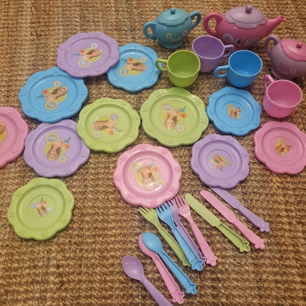 Barbie Vintage Pink Blue And Green Tea Party Set